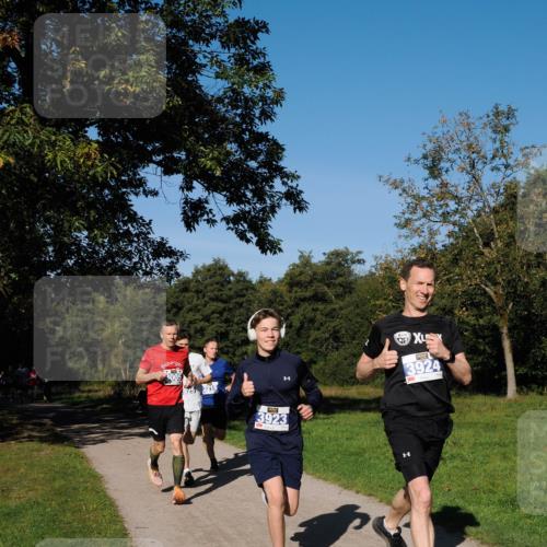 28.09.2025 - 33. Volkslauf durch das schöne Alstertal Fabian Wolf http://msf.ph/oto/8979733 28.09.2025 10:33:55 Laufen 3005, 3215, 3923, 3924 meine-sportfotos.de