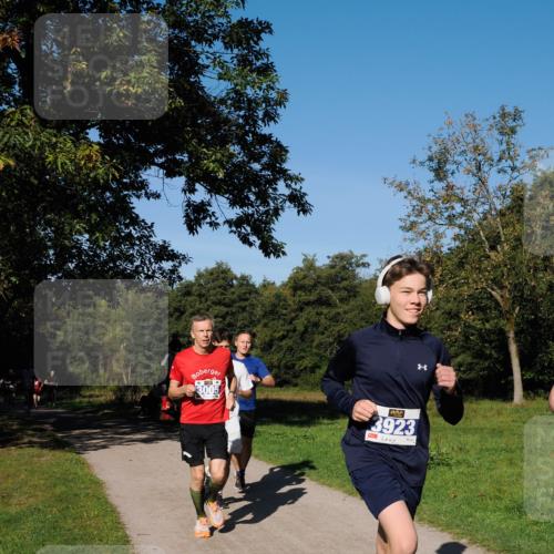 28.09.2025 - 33. Volkslauf durch das schöne Alstertal Fabian Wolf http://msf.ph/oto/8979738 28.09.2025 10:33:55 Laufen 3923 meine-sportfotos.de