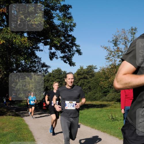 28.09.2025 - 33. Volkslauf durch das schöne Alstertal Fabian Wolf http://msf.ph/oto/8979774 28.09.2025 10:34:06 Laufen 3417, 3921 meine-sportfotos.de