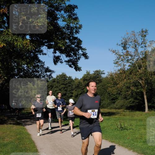 28.09.2025 - 33. Volkslauf durch das schöne Alstertal Fabian Wolf http://msf.ph/oto/8979826 28.09.2025 10:34:20 Laufen 320, 219 meine-sportfotos.de