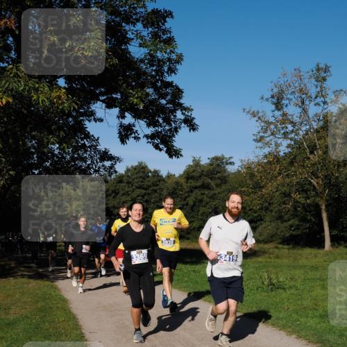 28.09.2025 - 33. Volkslauf durch das schöne Alstertal Fabian Wolf http://msf.ph/oto/8979890 28.09.2025 10:34:35 Laufen 3232, 3369, 3938, 3419 meine-sportfotos.de