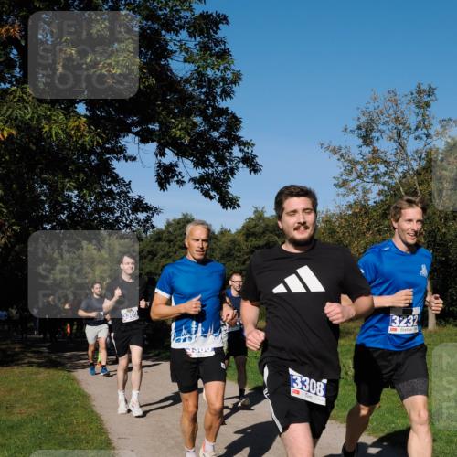 28.09.2025 - 33. Volkslauf durch das schöne Alstertal Fabian Wolf http://msf.ph/oto/8979920 28.09.2025 10:34:39 Laufen 3309, 6300, 3308, 3232 meine-sportfotos.de