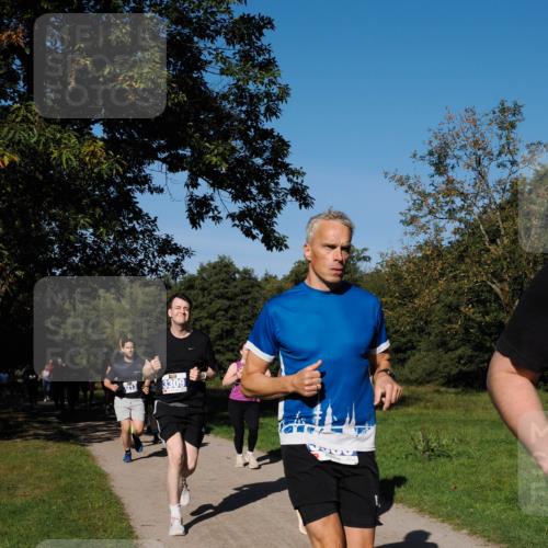 28.09.2025 - 33. Volkslauf durch das schöne Alstertal Fabian Wolf http://msf.ph/oto/8979926 28.09.2025 10:34:39 Laufen 3213, 3309 meine-sportfotos.de