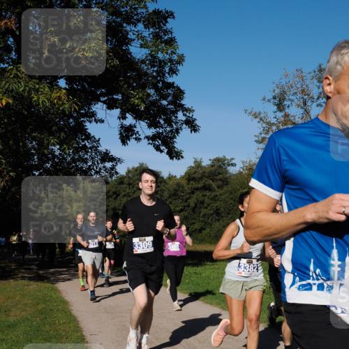 28.09.2025 - 33. Volkslauf durch das schöne Alstertal Fabian Wolf http://msf.ph/oto/8979931 28.09.2025 10:34:40 Laufen 3213, 3907, 3309, 3408, 3382 meine-sportfotos.de