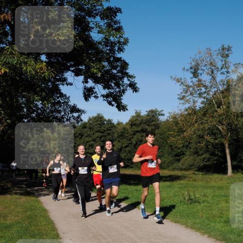 28.09.2025 - 33. Volkslauf durch das schöne Alstertal Fabian Wolf http://msf.ph/oto/8979957 28.09.2025 10:34:45 Laufen 3187, 3041, 3364 meine-sportfotos.de