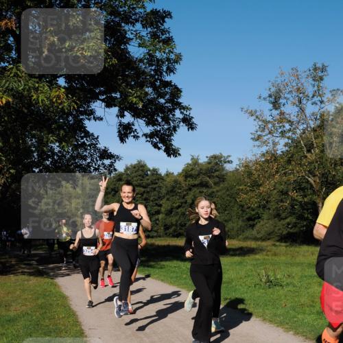 28.09.2025 - 33. Volkslauf durch das schöne Alstertal Fabian Wolf http://msf.ph/oto/8979972 28.09.2025 10:34:47 Laufen 3254, 3187 meine-sportfotos.de