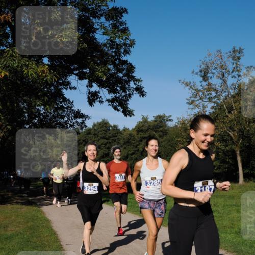 28.09.2025 - 33. Volkslauf durch das schöne Alstertal Fabian Wolf http://msf.ph/oto/8979983 28.09.2025 10:34:48 Laufen 3241, 3285, 3254, 2197 meine-sportfotos.de