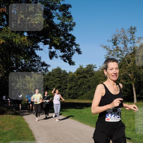 28.09.2025 - 33. Volkslauf durch das schöne Alstertal Fabian Wolf http://msf.ph/oto/8979993 28.09.2025 10:34:49 Laufen 3136, 13254 meine-sportfotos.de