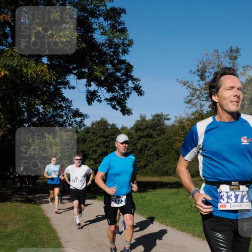 28.09.2025 - 33. Volkslauf durch das schöne Alstertal Fabian Wolf http://msf.ph/oto/8980031 28.09.2025 10:34:53 Laufen 3188, 3373, 3372 meine-sportfotos.de