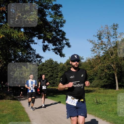 28.09.2025 - 33. Volkslauf durch das schöne Alstertal Fabian Wolf http://msf.ph/oto/8980057 28.09.2025 10:34:59 Laufen 3071, 3335, 2003 meine-sportfotos.de
