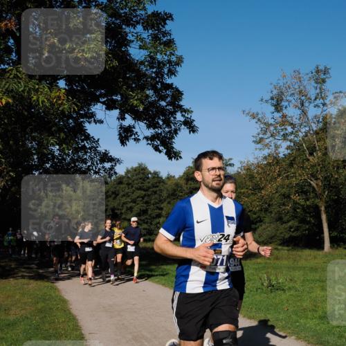 28.09.2025 - 33. Volkslauf durch das schöne Alstertal Fabian Wolf http://msf.ph/oto/8980066 28.09.2025 10:35:01 Laufen 3307, 24, 071, 944 meine-sportfotos.de