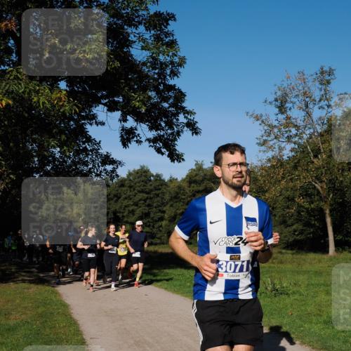 28.09.2025 - 33. Volkslauf durch das schöne Alstertal Fabian Wolf http://msf.ph/oto/8980067 28.09.2025 10:35:02 Laufen 3071 meine-sportfotos.de