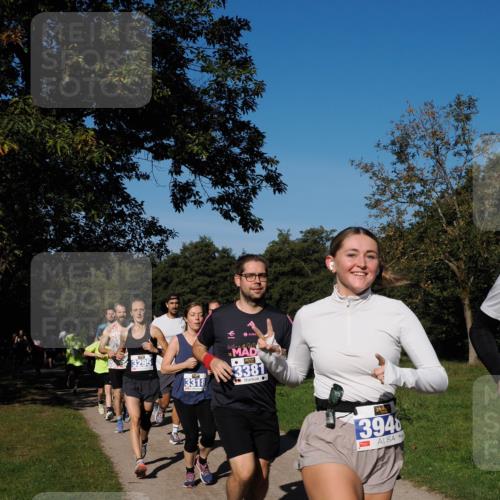 28.09.2025 - 33. Volkslauf durch das schöne Alstertal Fabian Wolf http://msf.ph/oto/8980108 28.09.2025 10:35:10 Laufen 3318, 3381, 3948, 1 meine-sportfotos.de