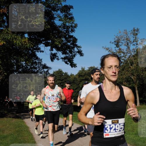 28.09.2025 - 33. Volkslauf durch das schöne Alstertal Fabian Wolf http://msf.ph/oto/8980121 28.09.2025 10:35:12 Laufen 3046, 3295 meine-sportfotos.de