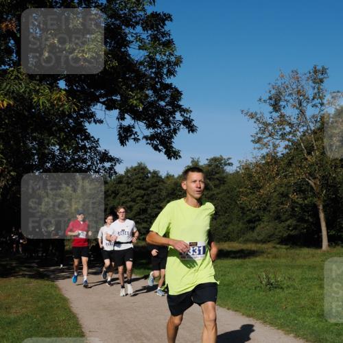 28.09.2025 - 33. Volkslauf durch das schöne Alstertal Fabian Wolf http://msf.ph/oto/8980139 28.09.2025 10:35:15 Laufen 3179, 3414, 331 meine-sportfotos.de