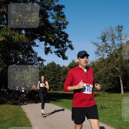 28.09.2025 - 33. Volkslauf durch das schöne Alstertal Fabian Wolf http://msf.ph/oto/8980159 28.09.2025 10:35:18 Laufen 3316 meine-sportfotos.de