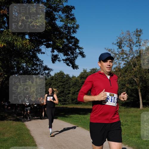 28.09.2025 - 33. Volkslauf durch das schöne Alstertal Fabian Wolf http://msf.ph/oto/8980160 28.09.2025 10:35:18 Laufen 3316 meine-sportfotos.de