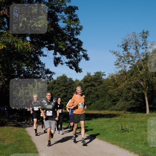 28.09.2025 - 33. Volkslauf durch das schöne Alstertal Fabian Wolf http://msf.ph/oto/8980170 28.09.2025 10:35:21 Laufen 5176, 3292, 3927 meine-sportfotos.de