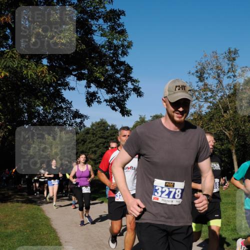 28.09.2025 - 33. Volkslauf durch das schöne Alstertal Fabian Wolf http://msf.ph/oto/8980241 28.09.2025 10:35:31 Laufen 3321, 3048, 3278, 18 meine-sportfotos.de