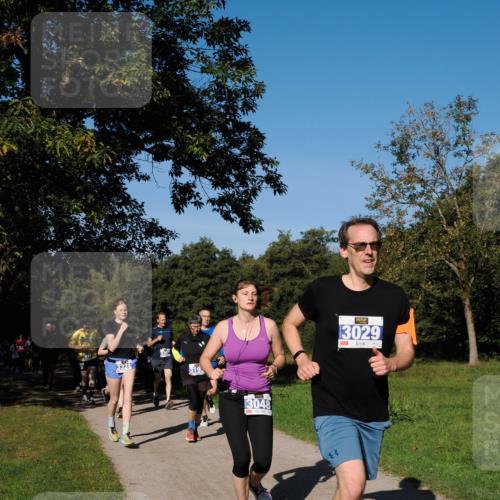 28.09.2025 - 33. Volkslauf durch das schöne Alstertal Fabian Wolf http://msf.ph/oto/8980253 28.09.2025 10:35:32 Laufen 3321, 3048, 3029 meine-sportfotos.de