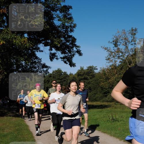 28.09.2025 - 33. Volkslauf durch das schöne Alstertal Fabian Wolf http://msf.ph/oto/8980277 28.09.2025 10:35:35 Laufen 3008, 3937 meine-sportfotos.de