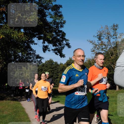 28.09.2025 - 33. Volkslauf durch das schöne Alstertal Fabian Wolf http://msf.ph/oto/8980317 28.09.2025 10:35:40 Laufen 3177, 3236, 13293, 3092 meine-sportfotos.de