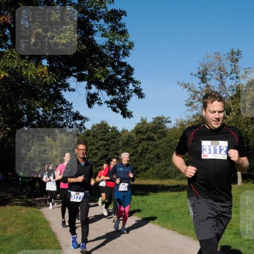 28.09.2025 - 33. Volkslauf durch das schöne Alstertal Fabian Wolf http://msf.ph/oto/8980340 28.09.2025 10:35:43 Laufen 3177, 3112 meine-sportfotos.de