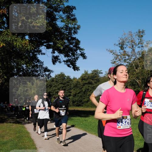 28.09.2025 - 33. Volkslauf durch das schöne Alstertal Fabian Wolf http://msf.ph/oto/8980357 28.09.2025 10:35:46 Laufen 3181, 3293, 13329, 394 meine-sportfotos.de