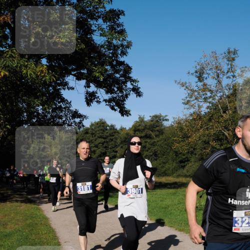 28.09.2025 - 33. Volkslauf durch das schöne Alstertal Fabian Wolf http://msf.ph/oto/8980374 28.09.2025 10:35:47 Laufen 120, 3181, 115, 3901, 1329 meine-sportfotos.de