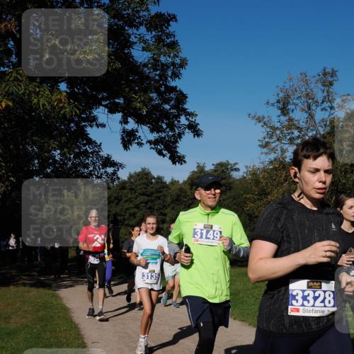 28.09.2025 - 33. Volkslauf durch das schöne Alstertal Fabian Wolf http://msf.ph/oto/8980398 28.09.2025 10:35:53 Laufen 3135, 0, 3149, 3328 meine-sportfotos.de