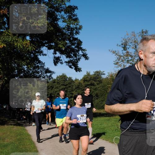 28.09.2025 - 33. Volkslauf durch das schöne Alstertal Fabian Wolf http://msf.ph/oto/8980437 28.09.2025 10:36:00 Laufen 3277, 3395, 3144 meine-sportfotos.de
