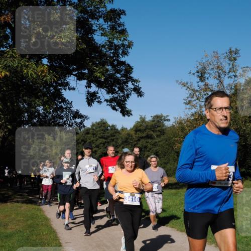 28.09.2025 - 33. Volkslauf durch das schöne Alstertal Fabian Wolf http://msf.ph/oto/8980468 28.09.2025 10:36:04 Laufen 402, 3401, 339, 3410 meine-sportfotos.de