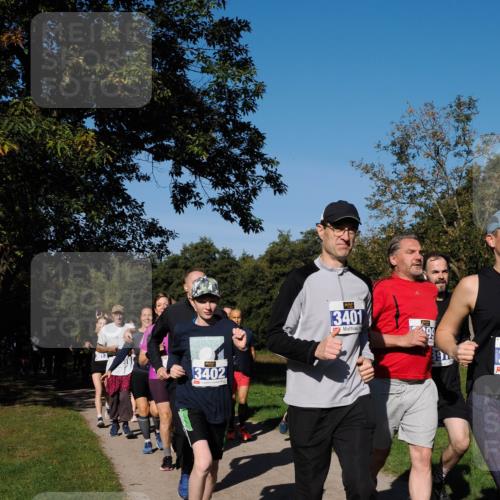 28.09.2025 - 33. Volkslauf durch das schöne Alstertal Fabian Wolf http://msf.ph/oto/8980472 28.09.2025 10:36:06 Laufen 3013, 3402, 3401 meine-sportfotos.de