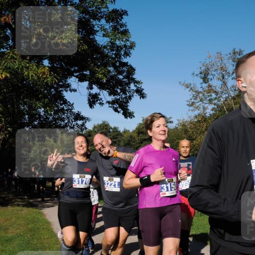 28.09.2025 - 33. Volkslauf durch das schöne Alstertal Fabian Wolf http://msf.ph/oto/8980491 28.09.2025 10:36:08 Laufen 3170, 3221, 3150, 395, 137 meine-sportfotos.de