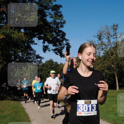 28.09.2025 - 33. Volkslauf durch das schöne Alstertal Fabian Wolf http://msf.ph/oto/8980514 28.09.2025 10:36:10 Laufen 3086, 3182, 3013 meine-sportfotos.de