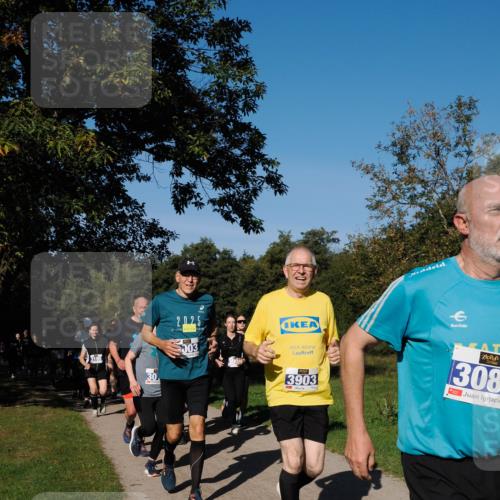 28.09.2025 - 33. Volkslauf durch das schöne Alstertal Fabian Wolf http://msf.ph/oto/8980532 28.09.2025 10:36:14 Laufen 3195, 30, 2, 02, 003, 3903, 308 meine-sportfotos.de
