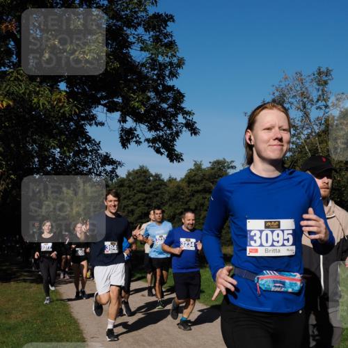 28.09.2025 - 33. Volkslauf durch das schöne Alstertal Fabian Wolf http://msf.ph/oto/8980590 28.09.2025 10:36:20 Laufen 394, 3233, 3234, 3095 meine-sportfotos.de