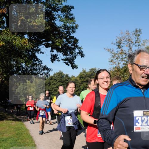 28.09.2025 - 33. Volkslauf durch das schöne Alstertal Fabian Wolf http://msf.ph/oto/8980774 28.09.2025 10:36:47 Laufen 3289, 126, 32, 328 meine-sportfotos.de