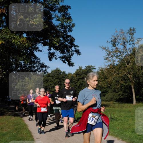 28.09.2025 - 33. Volkslauf durch das schöne Alstertal Fabian Wolf http://msf.ph/oto/8980800 28.09.2025 10:36:50 Laufen 3284, 3126 meine-sportfotos.de