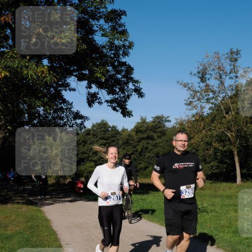 28.09.2025 - 33. Volkslauf durch das schöne Alstertal Fabian Wolf http://msf.ph/oto/8980943 28.09.2025 10:37:21 Laufen 3267, 3268 meine-sportfotos.de