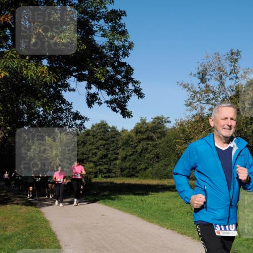 28.09.2025 - 33. Volkslauf durch das schöne Alstertal Fabian Wolf http://msf.ph/oto/8980984 28.09.2025 10:37:37 Laufen  meine-sportfotos.de