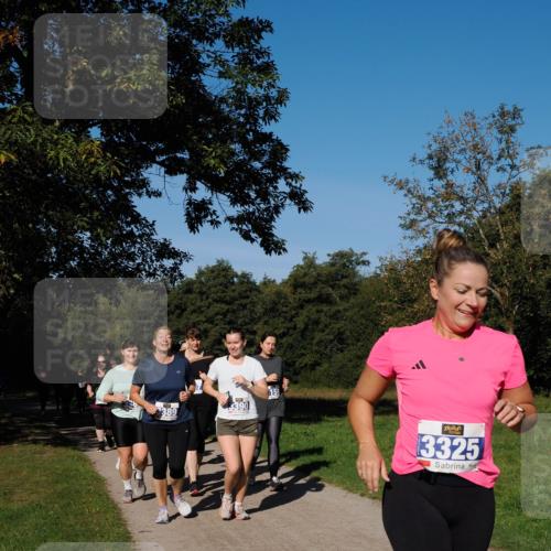 28.09.2025 - 33. Volkslauf durch das schöne Alstertal Fabian Wolf http://msf.ph/oto/8981000 28.09.2025 10:37:43 Laufen 6389, 3390, 3325 meine-sportfotos.de
