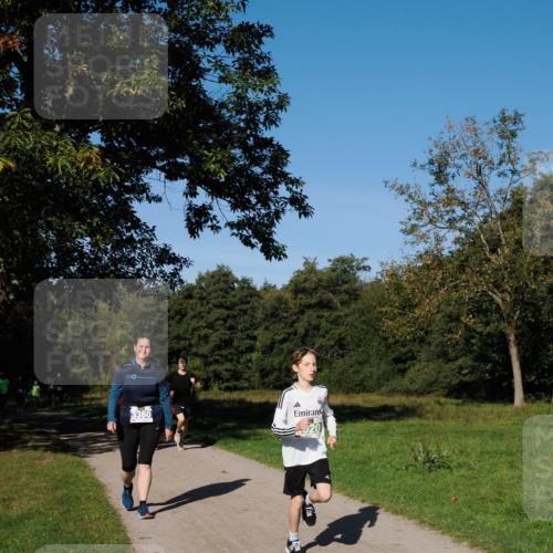 28.09.2025 - 33. Volkslauf durch das schöne Alstertal Fabian Wolf http://msf.ph/oto/8981155 28.09.2025 10:38:30 Laufen 3360 meine-sportfotos.de