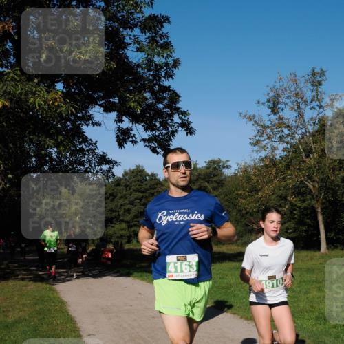 28.09.2025 - 33. Volkslauf durch das schöne Alstertal Fabian Wolf http://msf.ph/oto/8981221 28.09.2025 10:38:44 Laufen 1996, 4163, 1910 meine-sportfotos.de
