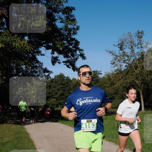 28.09.2025 - 33. Volkslauf durch das schöne Alstertal Fabian Wolf http://msf.ph/oto/8981222 28.09.2025 10:38:44 Laufen 4163 meine-sportfotos.de
