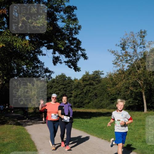 28.09.2025 - 33. Volkslauf durch das schöne Alstertal Fabian Wolf http://msf.ph/oto/8981291 28.09.2025 10:38:59 Laufen 3947, 4075 meine-sportfotos.de