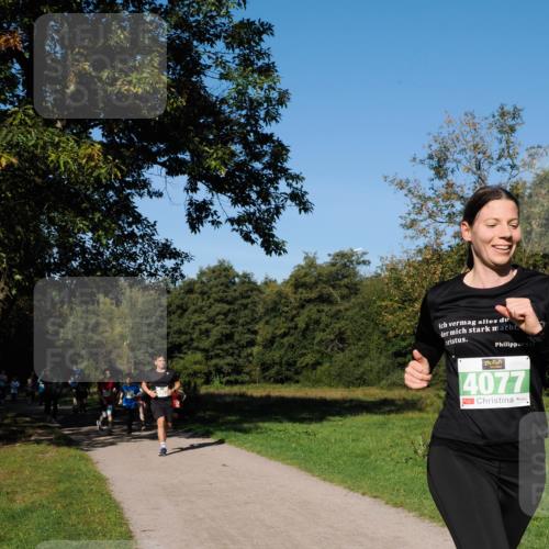 28.09.2025 - 33. Volkslauf durch das schöne Alstertal Fabian Wolf http://msf.ph/oto/8981420 28.09.2025 10:39:20 Laufen 4, 13, 4077 meine-sportfotos.de