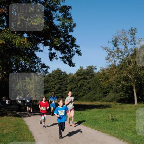 28.09.2025 - 33. Volkslauf durch das schöne Alstertal Fabian Wolf http://msf.ph/oto/8981439 28.09.2025 10:39:23 Laufen 120, 4132 meine-sportfotos.de