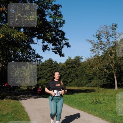 28.09.2025 - 33. Volkslauf durch das schöne Alstertal Fabian Wolf http://msf.ph/oto/8981564 28.09.2025 10:39:47 Laufen  meine-sportfotos.de