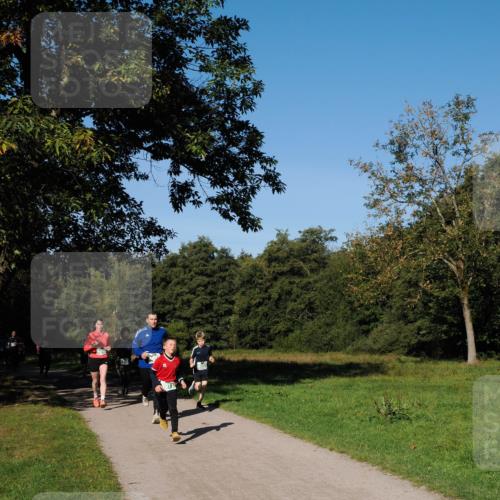 28.09.2025 - 33. Volkslauf durch das schöne Alstertal Fabian Wolf http://msf.ph/oto/8981571 28.09.2025 10:39:53 Laufen  meine-sportfotos.de